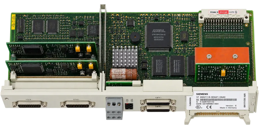 SIEMENS SIMODRIVE 611-D Regelungseinschub 6SN1118-0DG23-0AA0 – 1 Achse – Version E – im Austausch