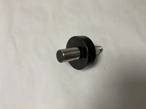 Sensor Magazin R/L stop BES501 BES516 mit Montageplatte
